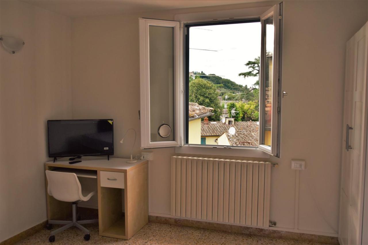 Apartment Dalla Mirella Florens Exteriör bild
